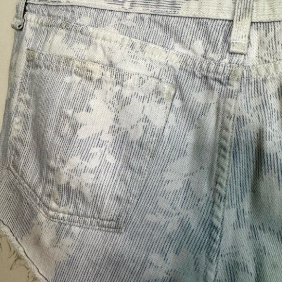 Rag & Bone Denim shorts in Kahuna Print - Picture 5 of 9